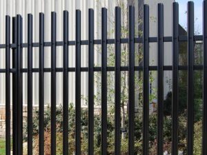 Betafence-Palisade-fence-Pinnacle-Round-Top-1400x501 (1)